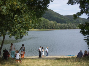 Der Stausee in Happurg, 18 km entfernt. Bade- und Surfmöglichkeit. Auch Ihr lieber Hund darf baden!