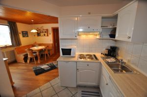 Ferienwohnung Beispiel Küche Bild 3: Zweizimmerferienwohnung "Vergissmeinnicht" mit Königscard