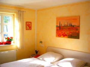 Bild 3: Komfortwohnung im EG, bis zu 4 Pers.; W-LAN; am Küstenwald, strandnah