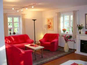 Bild 2: Komfortwohnung im EG, bis zu 4 Pers.; W-LAN; am Küstenwald, strandnah