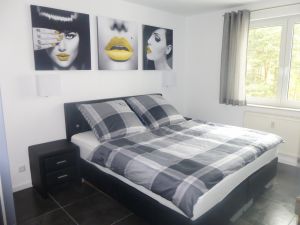 Appartement für 2 - 4 Personen 200 m zum Ostseestrand.