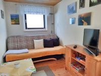 Hier sehen Sie unser neu renoviertes Wohnzimmer mit SAT - TV und Internet WLAN - Anschluß. - Bild 3: Fewo Noack Sächsische Schweiz nahe Bad Schandau