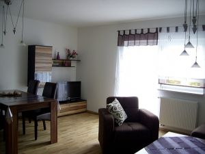 mit Balkon
