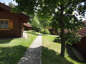 Blick von der Rezeption in den Ferienpark.
