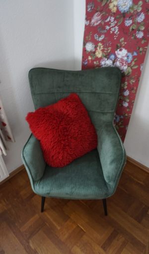 Zum die Beine hochlegen, ein gutes Buch lesen oder einfach in Tag träumen. Über Bergtouren oder Radtouren in den Allgäuer Bergen oder rund um Vorderburg nachsinnen. Den Hund entspannt zu Füssen.