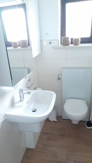 Beleuchteter Spiegelschrank