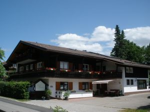 Unser Haus im Sommer