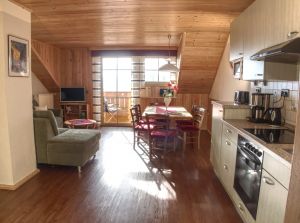 mit 2 SZ, Wohnküche, Balkon, Terrasse mit Aufpreis