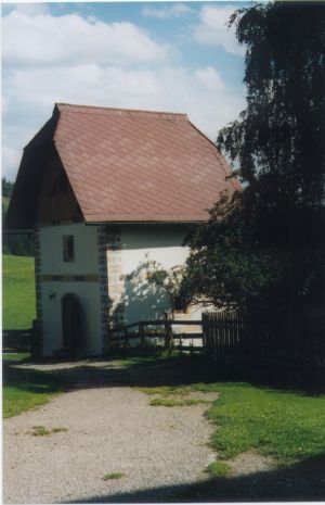 Bild 3 Bild 3: Der "Turm"! Hundefreundlich und eingezäunt. Mit eigener Sauna