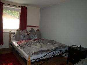 Schlafzimmer
1 Doppelbett
1 Einzelbett