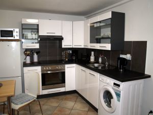 Voll ausgestattete Küche